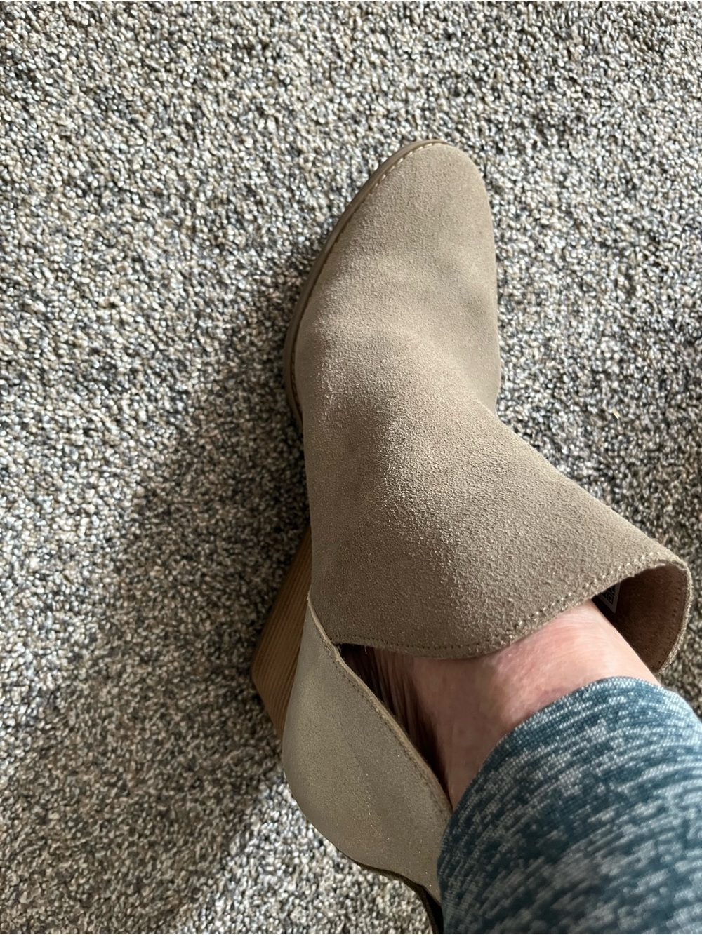 TOMS ELIZA DUNE SUEDE Ladies Size 11 Medium Ankle Boots In Tan Color - Picture 8 of 12
